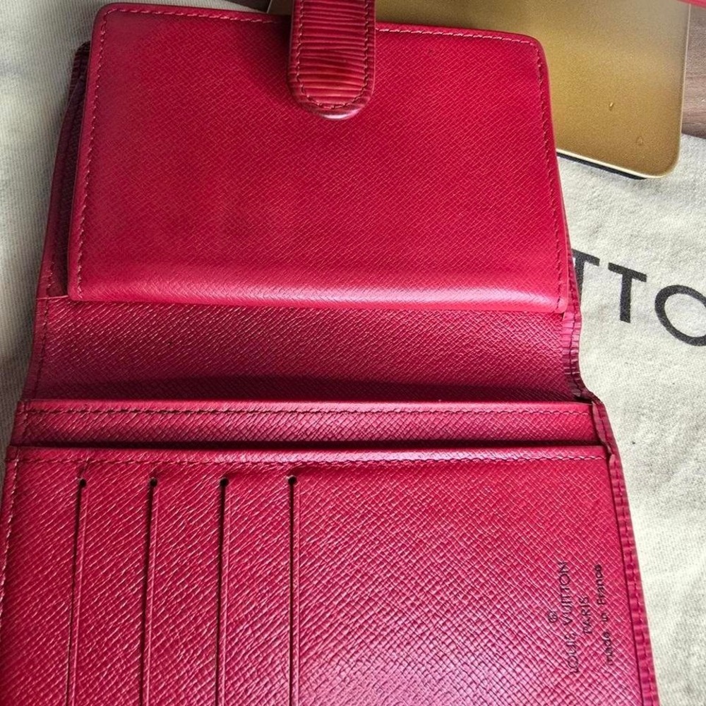Red Louis Vuitton Epi leather bag and wallet set - Picture 3 of 8